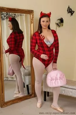 Stephanie W at Only Sportswear