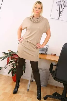 Kayla Fox at Only Opaques