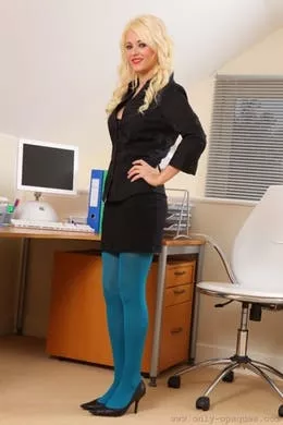 Emma Lou at Only Opaques