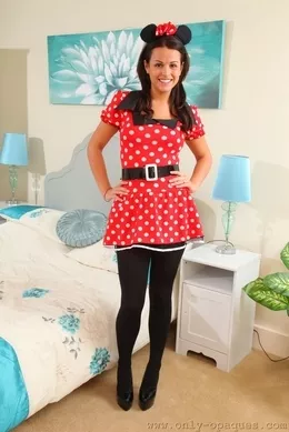 Robyn H at Only Opaques