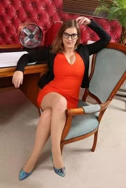Lottii Rose at Only Secretaries