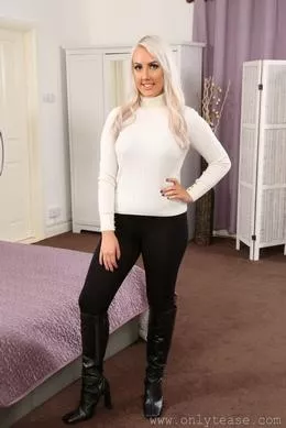 Georgie at Only Tease | Boots
Boots -knee length
Breasts - average
Breasts - Natural
Hair - Blonde
Long Hair
Nudity Level - Topless
Pantyhose - Beige / Tan
Shoes stay on throughout
Sweater/ Jumper
Underwear - Cotton panties (fullback) - other colours