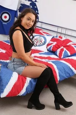 Reanna at Only Tease