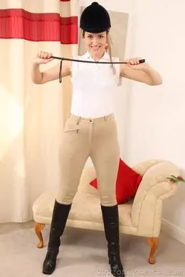 Zuzanah at Only Tease