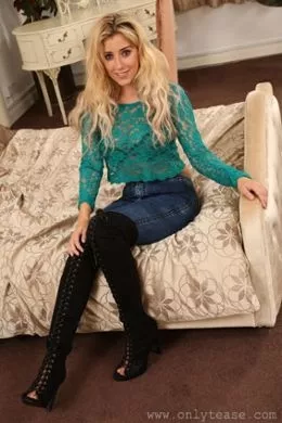 Frankie B at Only Tease