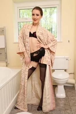 Scarlot Rose at Only Tease