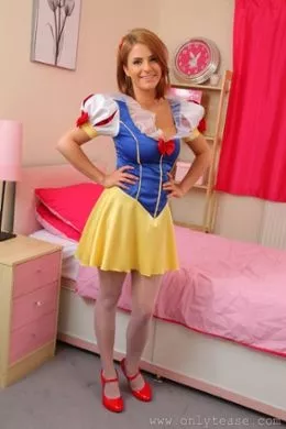 Jessica Kingham at Only Tease