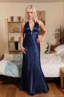 Syren Sexton at Only Tease