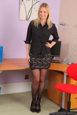 Nikki F at Only Tease