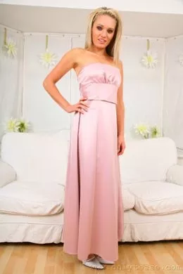 Emma Claire at Only Tease