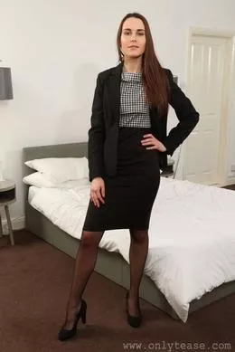 Kelly Hathaway at Only Tease