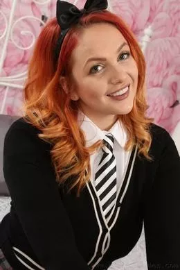 Kara Carter at Only Opaques