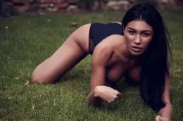 Hannah Pierce at Hayley's Secrets | Rolling