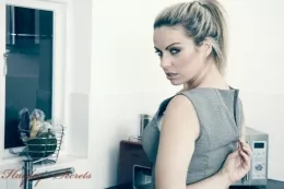 Izzy at Hayley's Secrets | Video Call