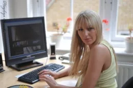 Hayley Marie Coppin at Hayley's Secrets | Come and chat to me on my fourm. Here's me working on my site. Got a bit excited  about talking to you though :) hehehe x