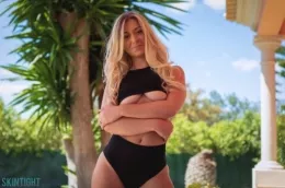 Elle Hunter at Skin Tight Glamour | Wicked