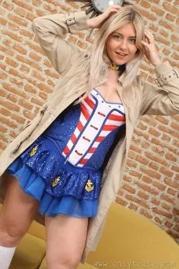 Elle M at Only Tease