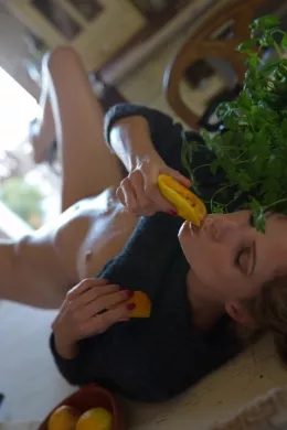 Rebecca Leah at Breath Takers | Rebecca gets her daily dose of Vitamin C – we get to watch!