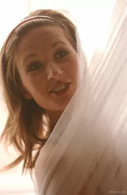 Leah at Girlfolio | A lesson in natural light photography by Leah!