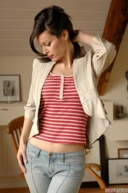 Amanda Swan at Girlfolio | Amanda gets to try on some sexy new underwear.