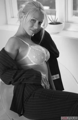 Petra at Girlfolio | Petra 001