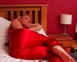 Sleeping Beauty at Lethal Lipstick | Frankie wakens to some noise downstairs. She's be burgled and it's not the first time it's happened to her. this time though, she is ready, and the burglars are going to be surprised