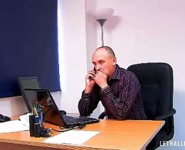 Jewell Dealer at Lethal Lipstick | Fat sam has just picked up a preciuos bracelet and was trying to set up a very lucrative deal for himself. Unfortunately, the people he was dealing with had even less scruples than he!