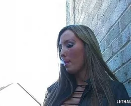 Mr Smith at Lethal Lipstick | Mr Smith and Mrs Smith hadn't gotten on for a long time now so as far as Mr Smith was concerned, it was time to take positive action and deal with the problem...but Mrs Smith saw it coming!