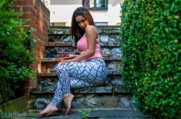 Lauren Louise at Skin Tight Glamour | Cracked