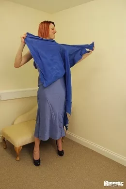 Poppy at Ripping 4 Fun | Beautiful in blue, Poppy is a sight to behold, looking rather glamorous in her long blue dress before she starts to tear at it, ripping it apart, slowly, piece by piece until it is in shreds.