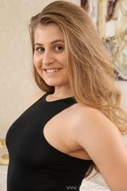 Lucy Ava at Only Tease