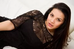 Lacey Banghard at Lacey Banghard Online | Lbo Sofa