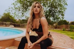 Frankie Hollywood at More Than Nylons | Ruby Heels