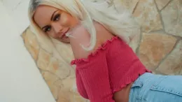 Sara Louise at Hayley's Secrets | You Can Feel The Beauty