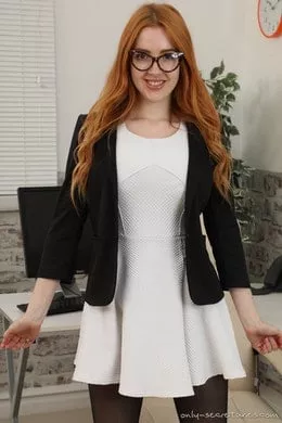 Scarlett Jones at Only Secretaries