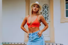 Frankie Hollywood at Skin Tight Glamour | Hats Off