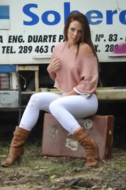 Jennifer Nexus at Breath Takers | Bus Stop