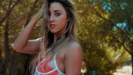 Frankie Hollywood at Hayley's Secrets | Effervescent