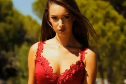 Lauren Louise at More Than Nylons | Lady In Red