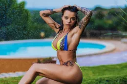 Mia Stryker at Hayley's Secrets | Artificial Rain