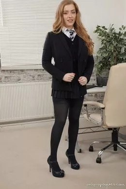 Jen Loveheart at Only Opaques