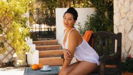 Lacey Banghard at Hayley's Secrets | Early Morning Coffee BTS