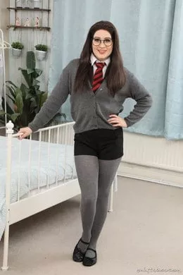 Scarlot Rose at Only Tease