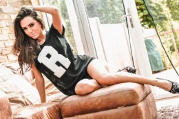 Jamie Jenkins at Hayley's Secrets | R U Ready