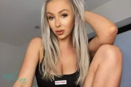 Beth Morgan at Beth Morgan Official | Quick Tease