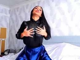 Hannah Shaw at Sexy Satin Silk Fun