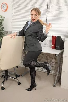 Luna at Only Secretaries