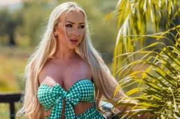 Beth Morgan at Beth Morgan Official | Check It Out