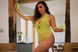 Blossom May at More Than Nylons | Luminous BTS