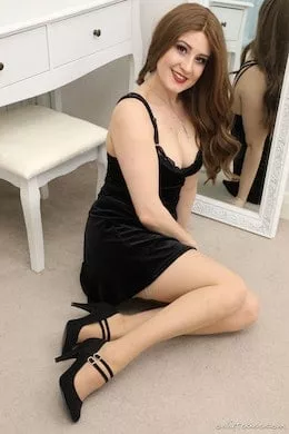 Scarlot Rose at Only Tease